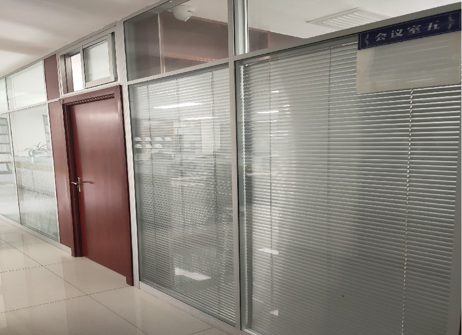 12層會(huì)議室五